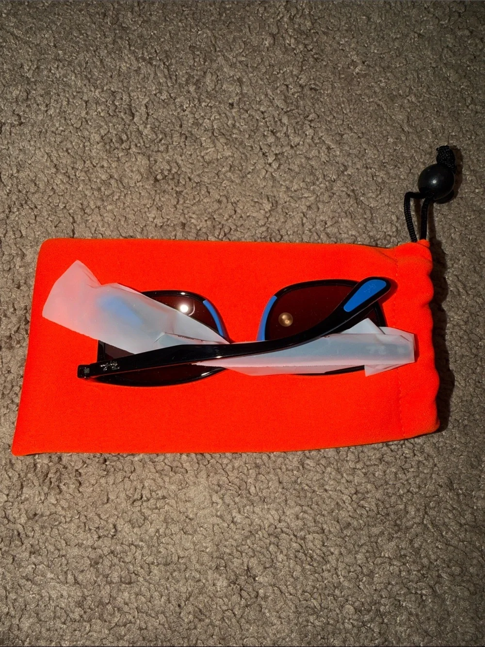NWT Ray-Ban Youth Black on Rubber w/Grey Gradient Polar ORJ9076S